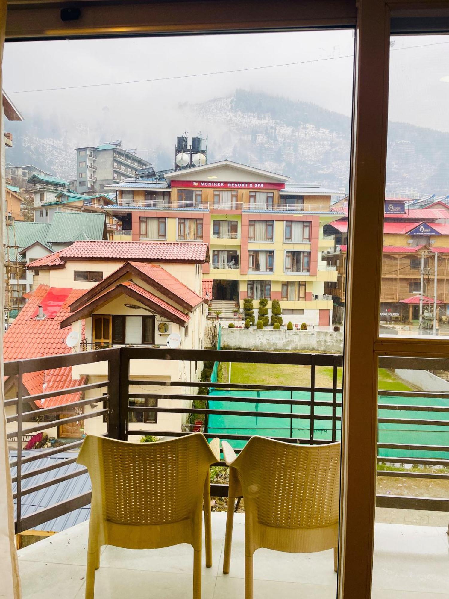 Simsa Heights Manali Hotell Exteriör bild