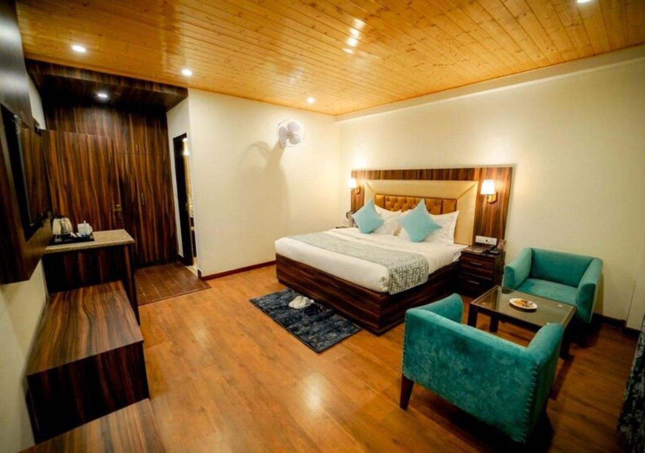 Simsa Heights Manali Hotell Exteriör bild