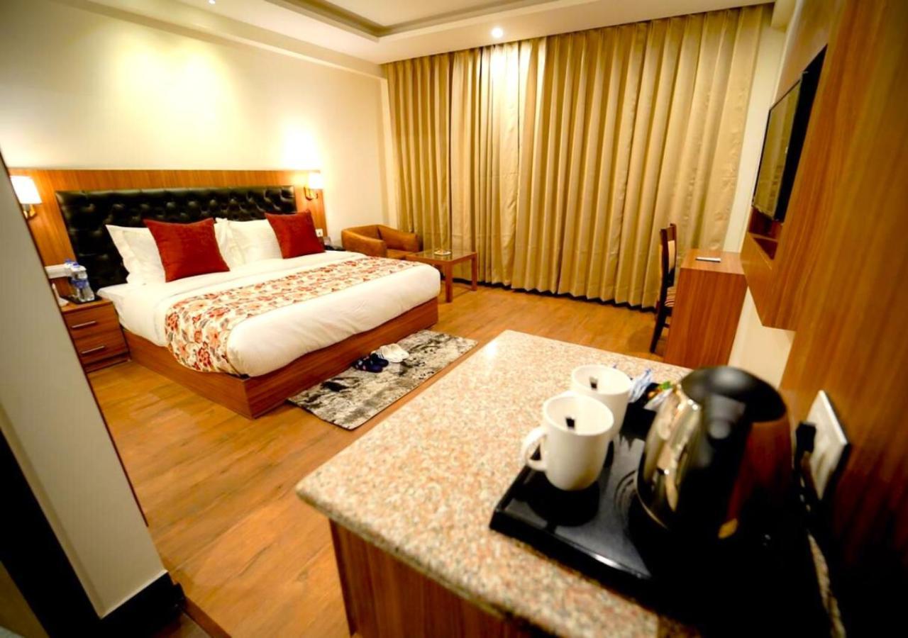 Simsa Heights Manali Hotell Exteriör bild