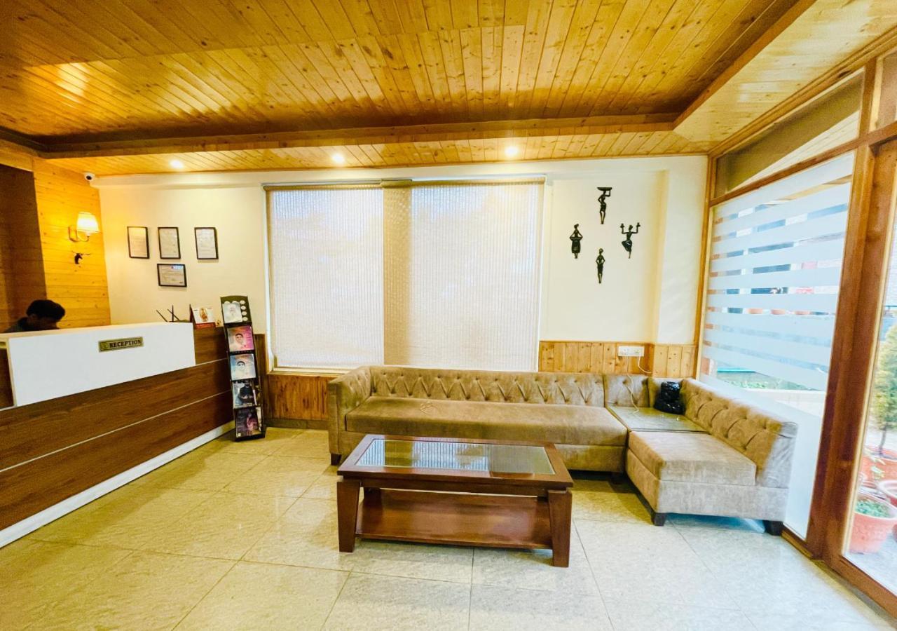 Simsa Heights Manali Hotell Exteriör bild