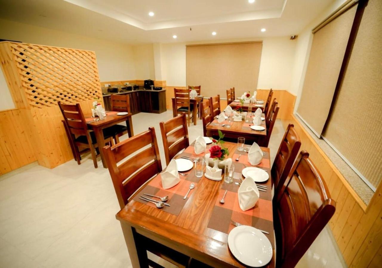 Simsa Heights Manali Hotell Exteriör bild