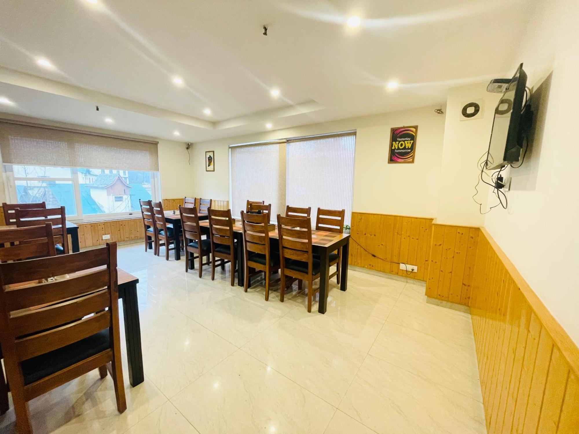 Simsa Heights Manali Hotell Exteriör bild