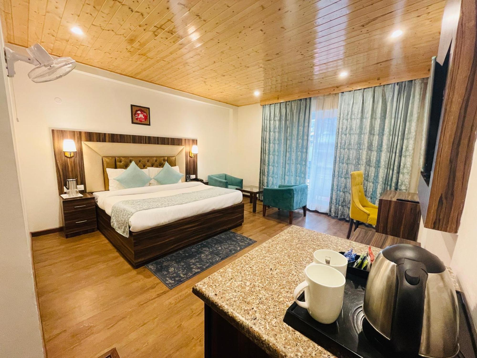 Simsa Heights Manali Hotell Exteriör bild